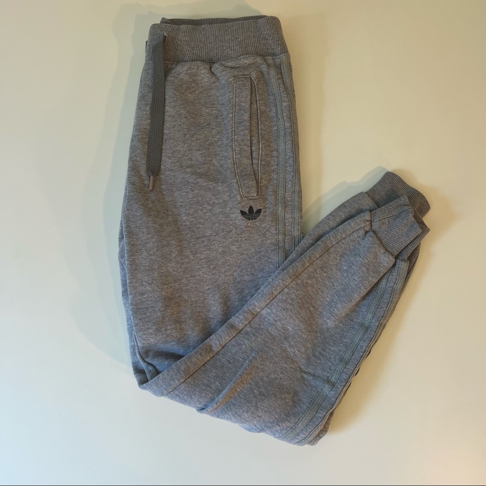 ADIDAS Classic Sweatpants